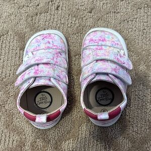 Little Love Bug Tie-Dye sneaker
